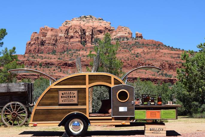 Bulleit-Whiskey-Woody-Tailgate-Trailer-image003-1