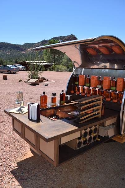 Bulleit-Whiskey-Woody-Tailgate-Trailer-image004